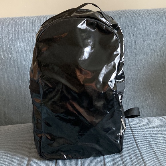 Lesportsac Handbags - Brand new LeSportsac classic backpack